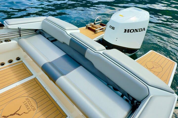 Private Bellagio Boat Tour: Villas, Hidden Islands & Prosecco on Lake Como photo 5
