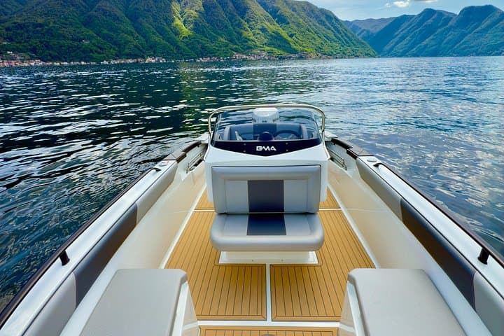 Private Bellagio Boat Tour: Villas, Hidden Islands & Prosecco on Lake Como photo 2
