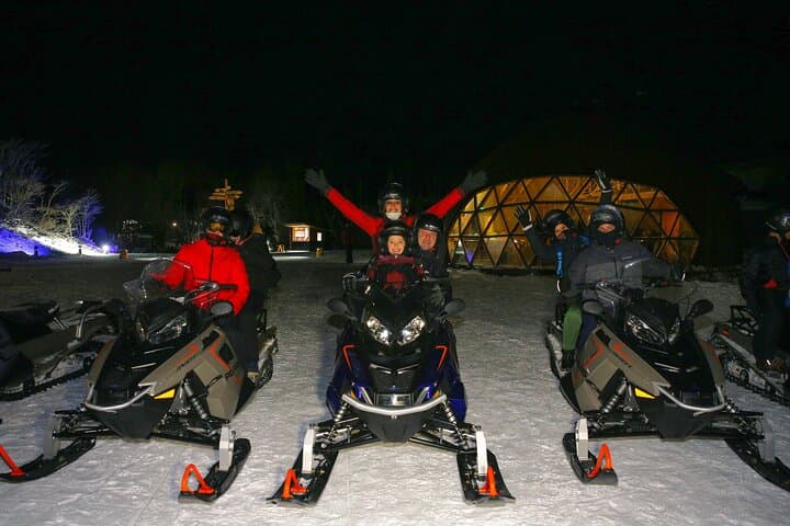 Ushuaia Night Snowmobile & Husky Sledge: Snow and Fire Dinner in Valle Tierra Mayor photo 2