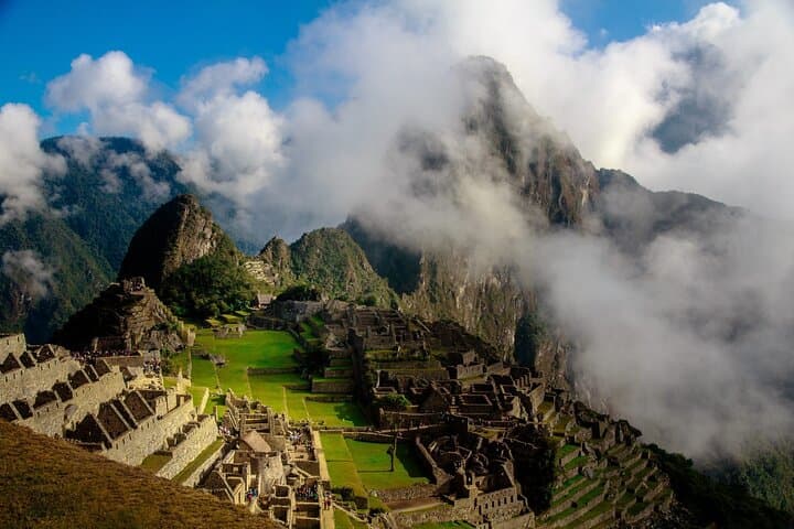 Essential Machu Picchu Full-Day Tour: Vistadome Train from Cusco photo 5