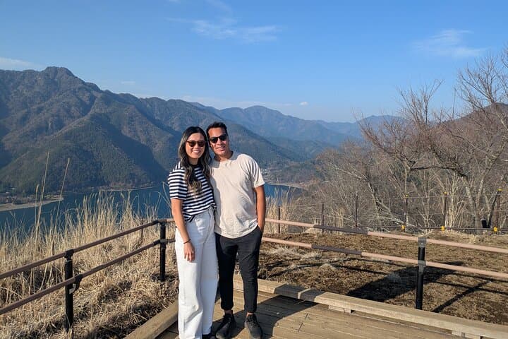 Morning Hike at Lake Kawaguchi: Private Guided Tour with Mt. Fuji Views photo 1
