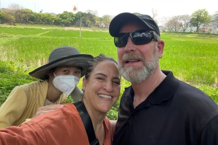 Luxury Ninh Binh Day Tour: Tam Coc Boat Ride, Mua Cave Hike & Bich Dong Pagoda photo 4