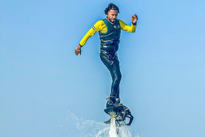 Flyboarding in Dubai Harbour: Private 30-Minute Thrill Above the Water photo 4