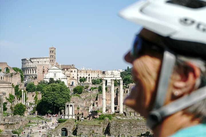 Taste of Rome: 2.5-Hour Cannondale E-Bike Tour of Colosseum, Trevi & Spanish Steps