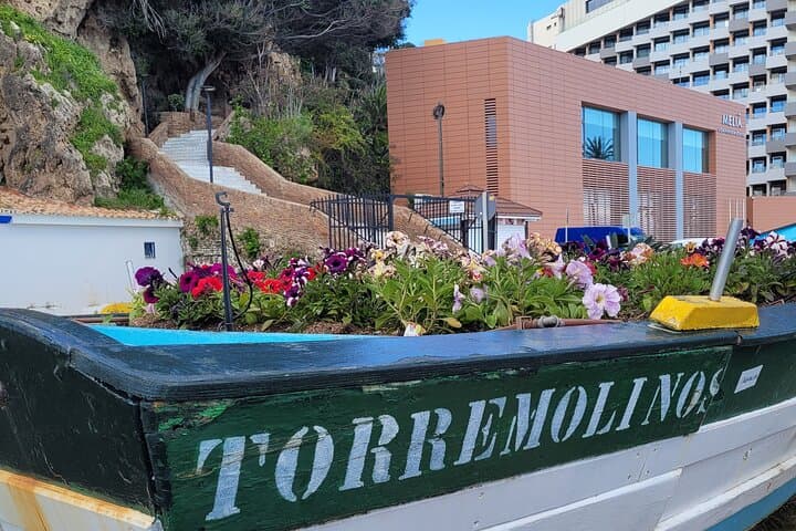 Self-Guided Scavenger Hunt in Torremolinos: Carihuela to Bajondillo Walk