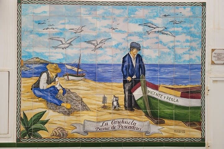 Self-Guided Scavenger Hunt in Torremolinos: Carihuela to Bajondillo Walk photo 3