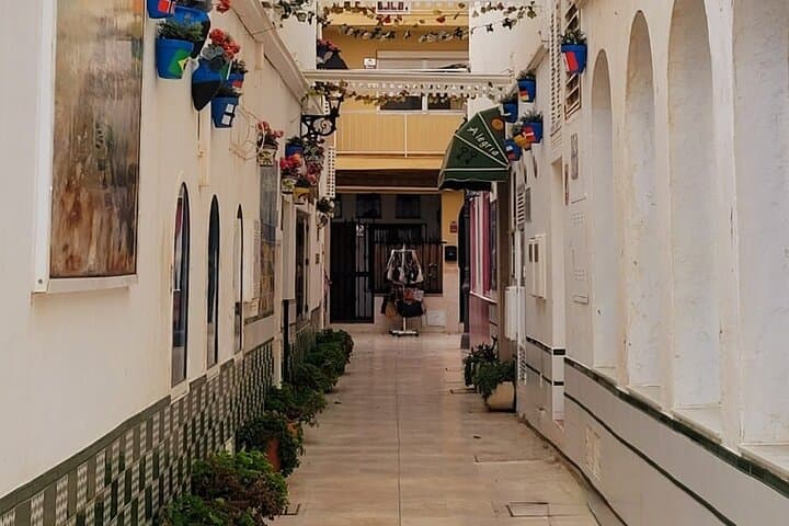Self-Guided Scavenger Hunt in Torremolinos: Carihuela to Bajondillo Walk photo 5