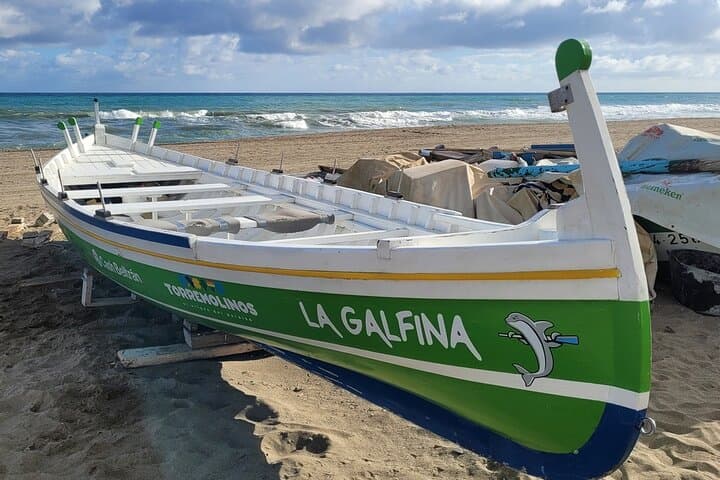 Self-Guided Scavenger Hunt in Torremolinos: Carihuela to Bajondillo Walk photo 6