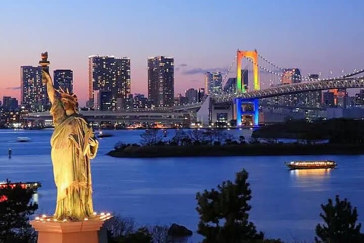 Tokyo Bay Yakatabune Dinner Cruise with Live Shamisen Show & Drinks photo 5