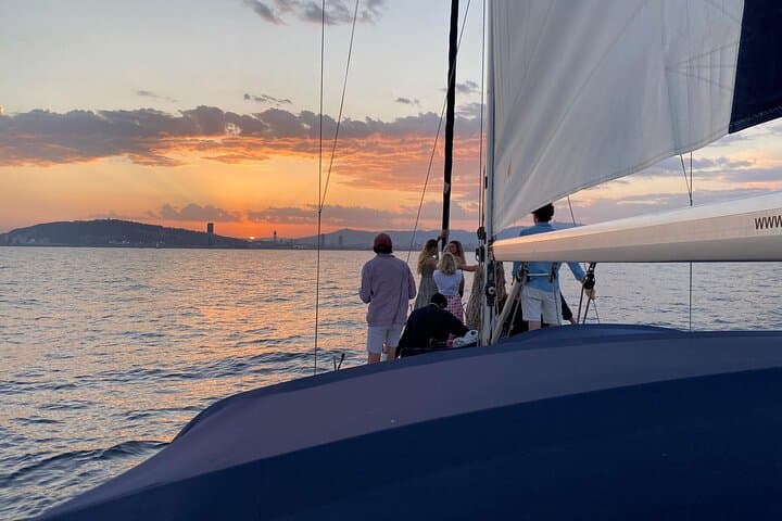 Sunset Sailing in Barcelona with Unlimited Cava photo 5