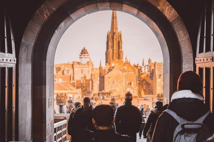 Explore Edinburgh Shore Excursion: Castle, Old Town Walking Tour & Local Guide photo 2