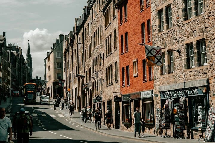 Explore Edinburgh Shore Excursion: Castle, Old Town Walking Tour & Local Guide photo 3