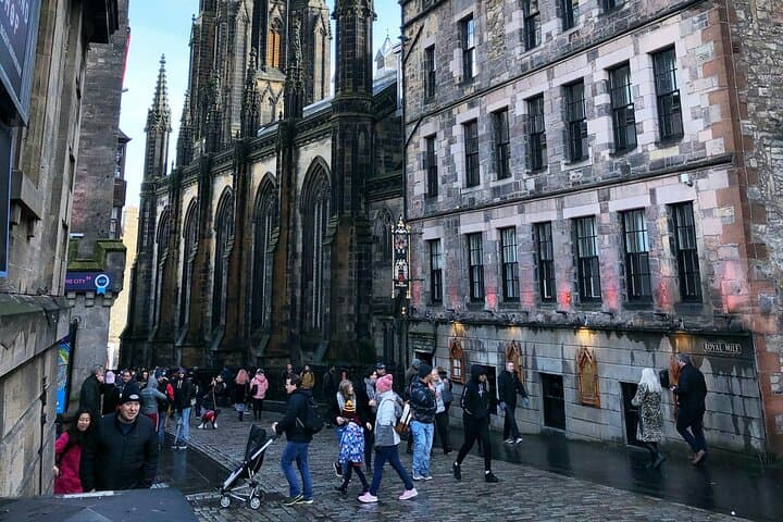 Explore Edinburgh Shore Excursion: Castle, Old Town Walking Tour & Local Guide photo 6