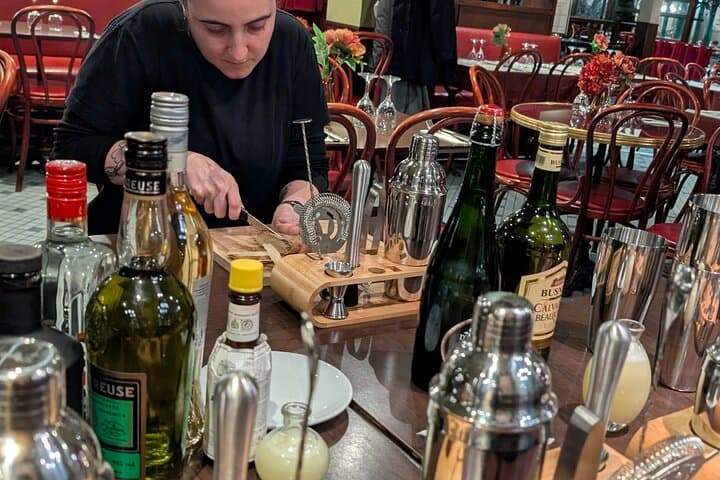 Seine Cocktail Workshop Cruise: Luxe French Mixology on a Paris River Boat photo 4