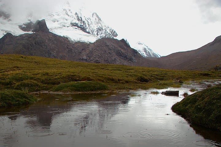 Ausangate 7-Lagoon Trek: Full-Day Andean Lakes & Hot Springs Adventure photo 4