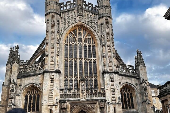 Windsor-to-Stonehenge-and-Bath-Day-Trip-from-London