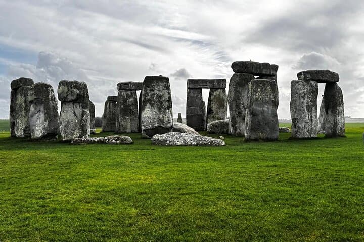 Windsor-to-Stonehenge-and-Bath-Day-Trip-from-London photo 3