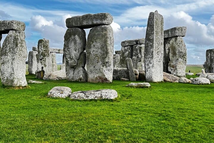 Windsor-to-Stonehenge-and-Bath-Day-Trip-from-London photo 4