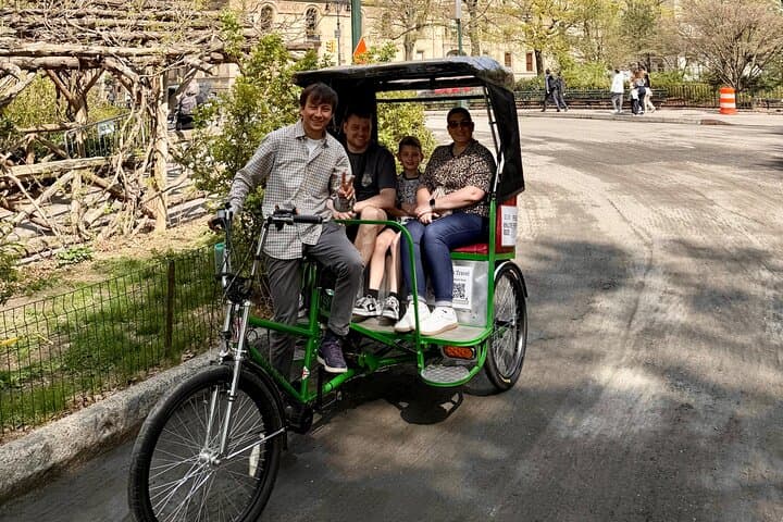 Central Park by Pedicab: Iconic Landmarks, Stories & Photo Stops