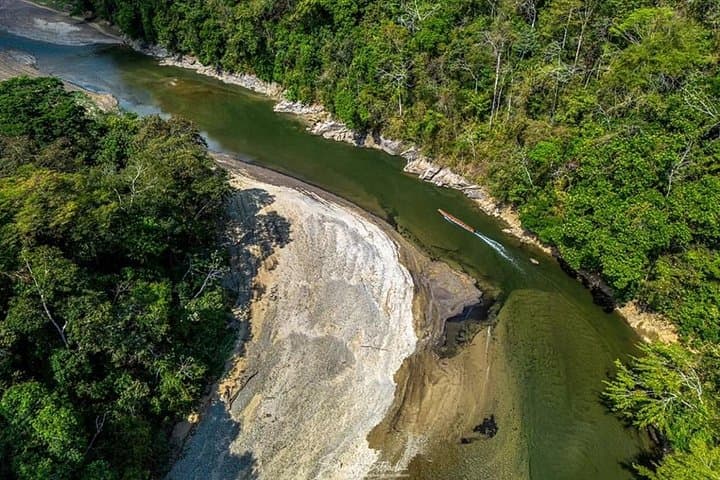 Emberá Village Experience: Canoe, Waterfall Hike & Cultural Visit in Chagres National Park photo 2