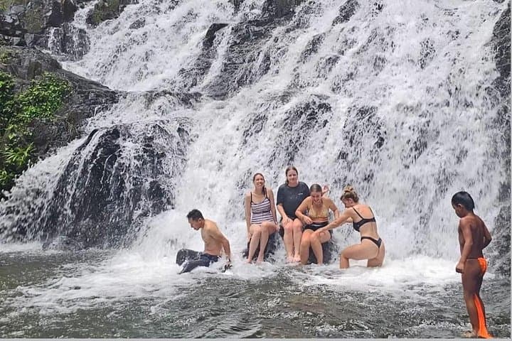 Emberá Village Experience: Canoe, Waterfall Hike & Cultural Visit in Chagres National Park photo 4