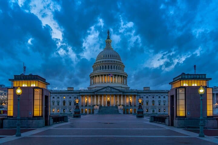 DC Monuments Night Tour: Small-Group 3-Hour Guided Experience photo 3