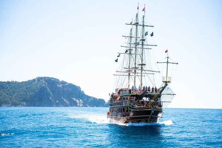 Alanya Pirate Boat Tour: Cleopatra Beach, Caves & Lunch Cruise photo 2