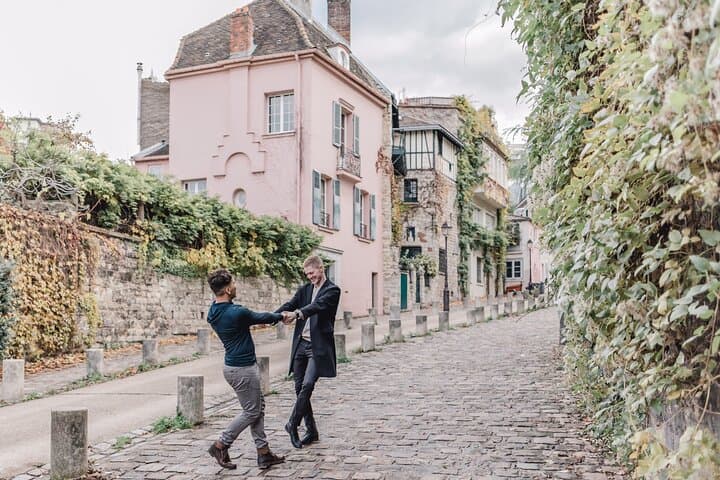 Paris Inclusive LGBTQ+ Couple Photoshoot — Pride-Friendly Professional Session