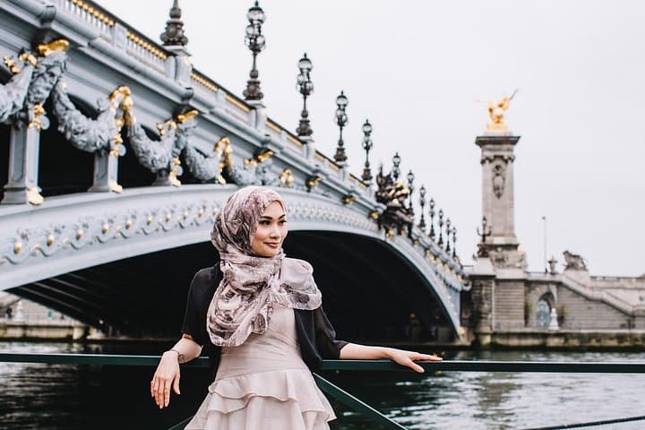 Private Paris Photoshoot with a Top-Rated Local Photographer — 1-Hour Session photo 2