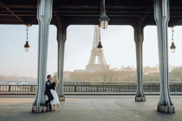Paris Couples Private Photoshoot: Iconic and Hidden Backdrops