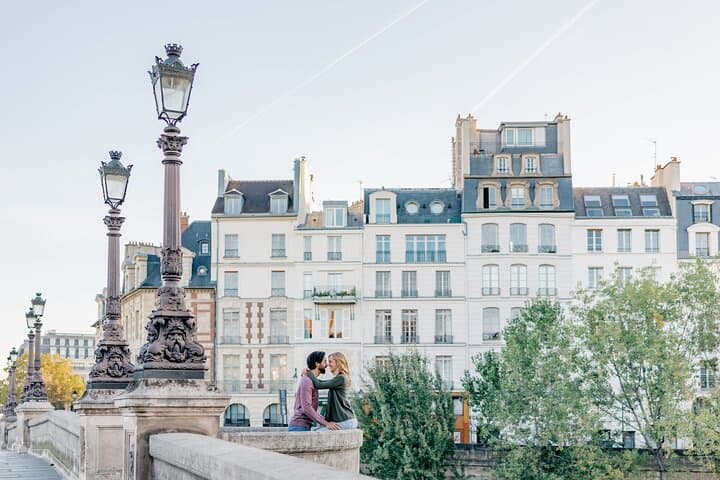 Paris Couples Private Photoshoot: Iconic and Hidden Backdrops photo 2