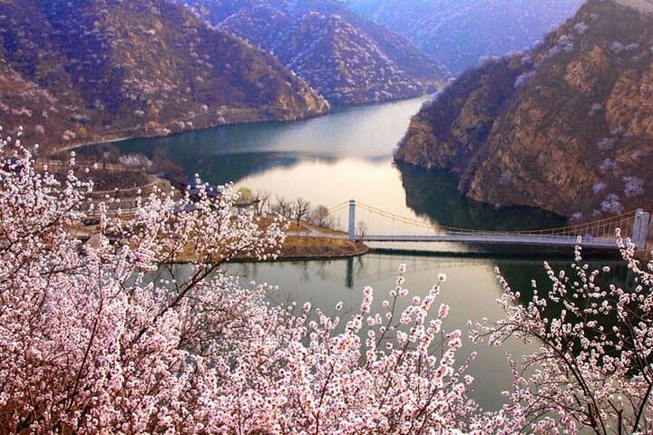 Huanghuacheng Water Great Wall: Hike, Boat & Optional Rafting from Beijing photo 3