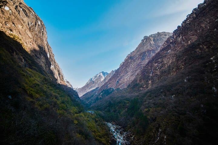Makalu Base Camp Trek: Remote 15-Day Himalayan Route to 4,870m photo 5