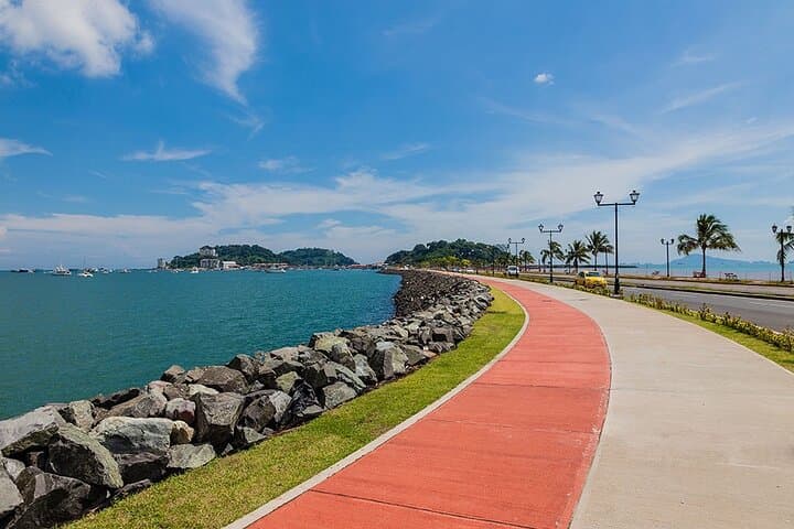 Express Panama Stopover: Canal Locks, Cinta Costera & Casco Viejo in Half a Day photo 5