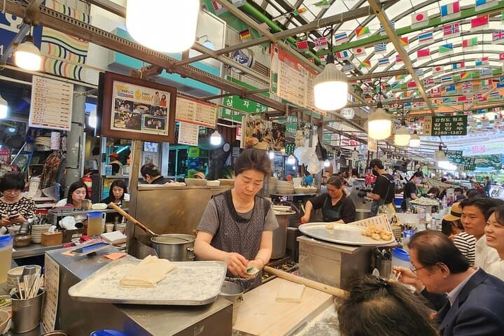 Seoul by Night: Gwangjang Market & Ikseon-dong Food Walk photo 4