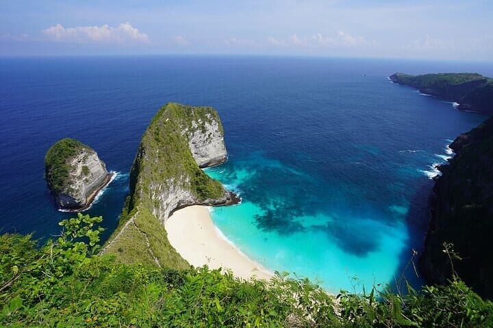 Snorkel with Manta Rays at Nusa Penida: Full-Day Manta Point, Crystal Bay & Gamat Bay photo 2