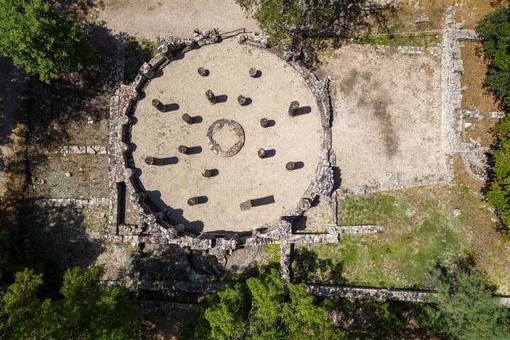 Saranda All-Inclusive Day Tour: Butrint, Ksamil, Blue Eye & Lekuresi Castle photo 2