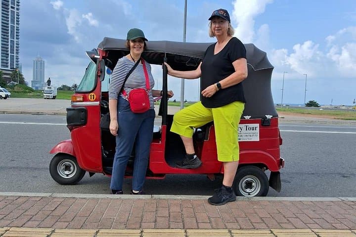 Colombo Tuk‑Tuk City Tour: Morning & Evening Sightseeing with Tea Tasting photo 4