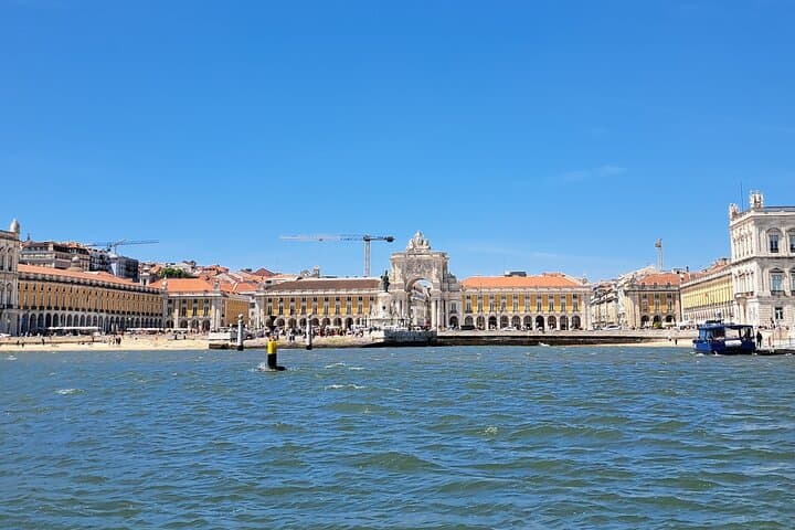 Sunset Sail on Lisbon's Tagus River: 2-Hour Boat Tour with Welcome Drink photo 4