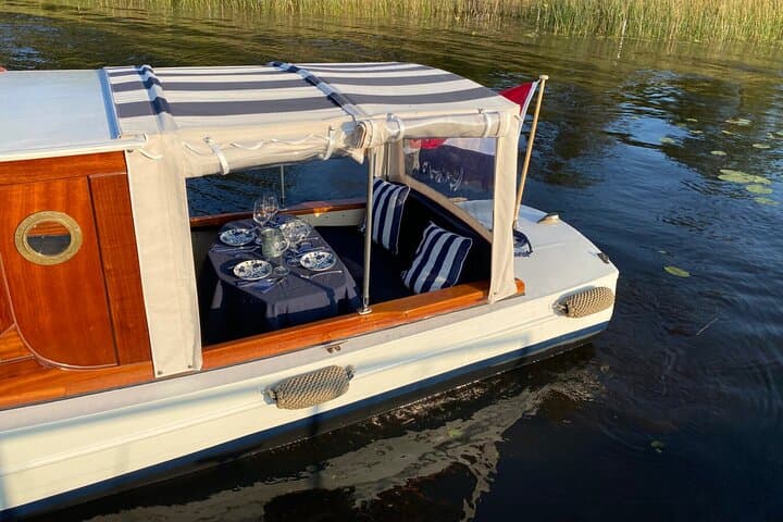Private Amsterdam Saloon Boat: 2-Hour Canal Cruise with Snacks & Open Bar photo 3
