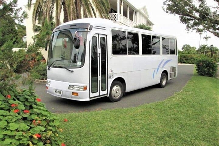 Scenic Mini Bus Tour of Bermuda: Dockyard to St. George's in One Day photo 3