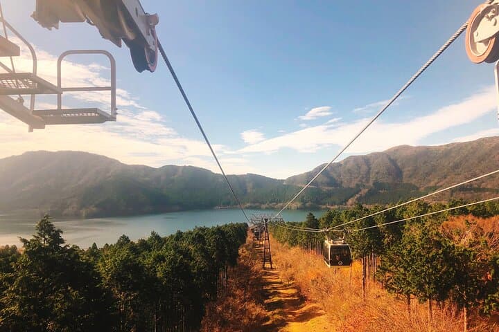 Hakone Day Tour: Lake Ashi Pirate Ship, Owakudani Ropeway & Gotemba Outlets photo 6