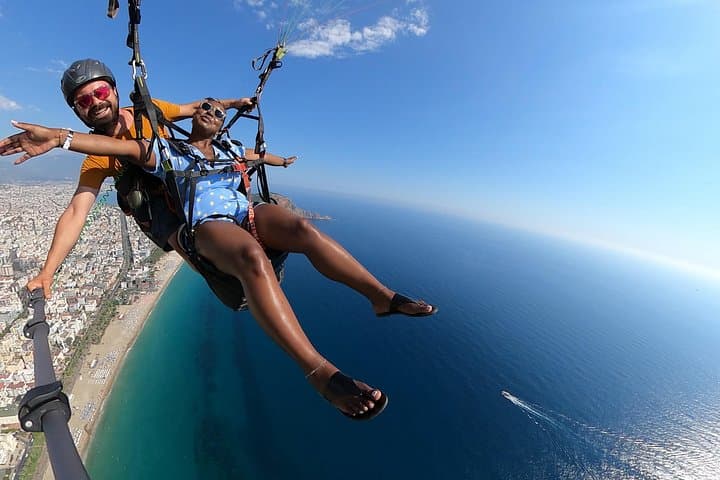 Alanya Paragliding: Soar Above Cleopatra Beach with a Tandem Flight