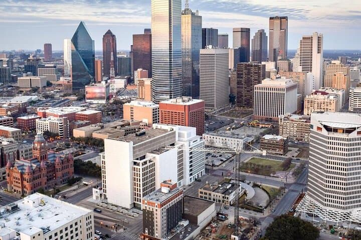Dallas Flavor and History Tour: A 2- or 4-Hour Guided Food and History Van Experience photo 3