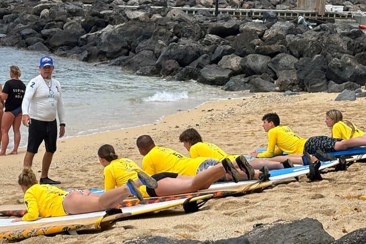 Learn to Surf at Ala Moana: 60–90 Minute Waikiki Lesson with a Certified Guide photo 4
