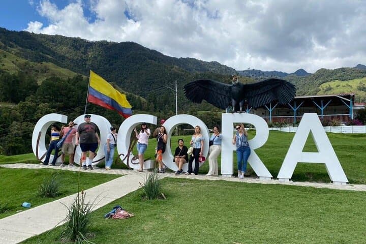 Explore Salento & Cocora Valley: Private Day Tour from Pereira or Armenia