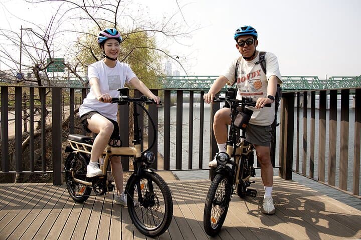 ENKO Electric Bike Ride on Seoul's Han River Bike Path photo 2
