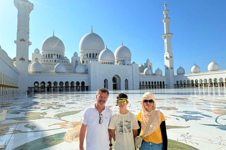 Abu Dhabi Premium Day Tour from Dubai: Sheikh Zayed Grand Mosque, Corniche & Cultural Highlights photo 1