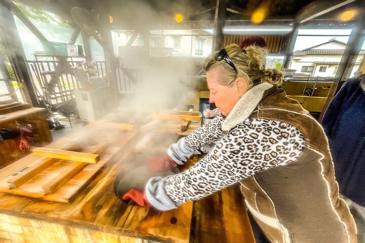 Beppu Umi Jigoku Blue Hell & Kannawa Onsen: Private 3‑Hour Cozy Car Tour photo 6