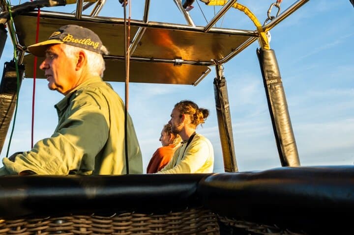 Sunrise Serengeti Hot Air Balloon Flight with Champagne Breakfast photo 5